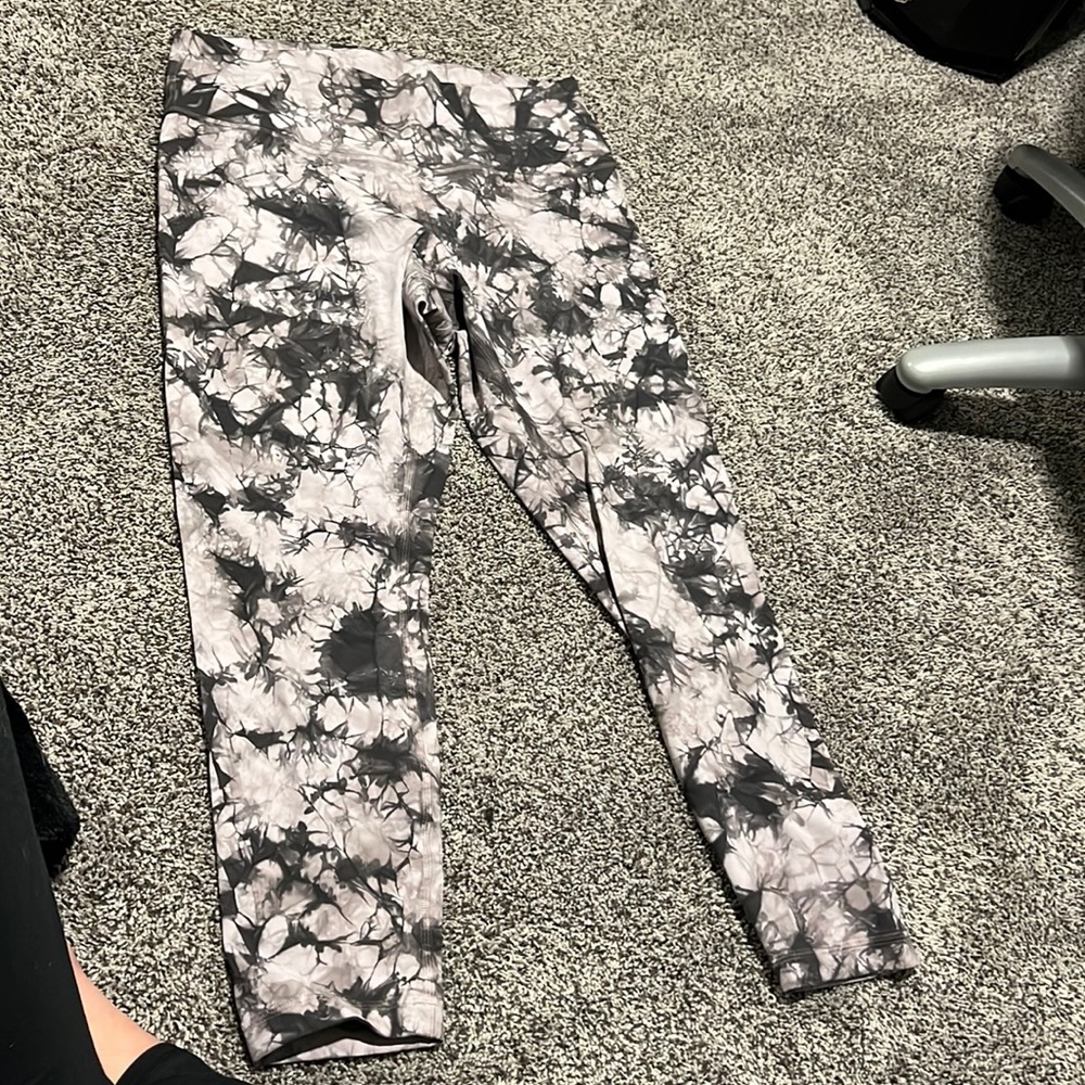 Lululemon tye dye leggings
